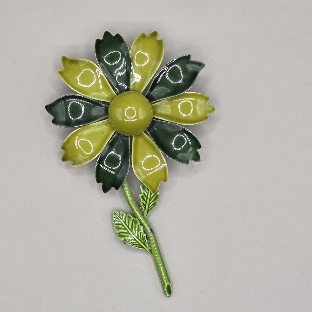 Vintage Green Flower Brooch